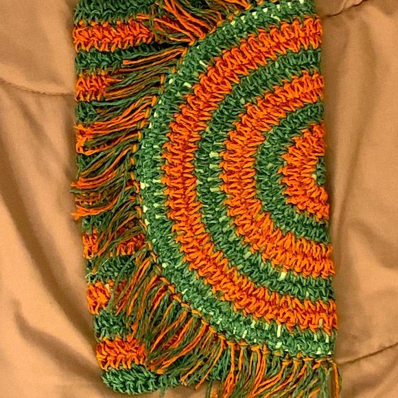 Universal Thread Wallet Purse - Picture 1 of 5